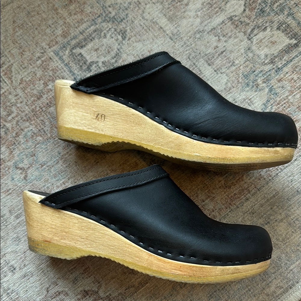 No. 6 Black Clogs
